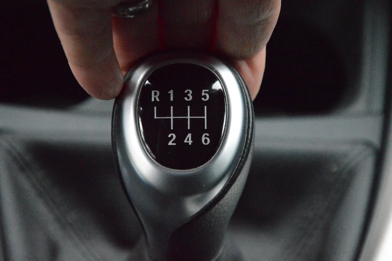 How to drive a manual transmission